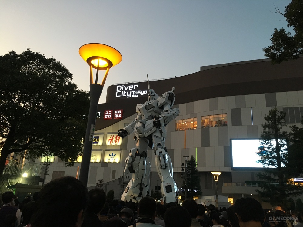 如果你来东京台场朝圣独角兽高达,那一定不要错过gundam base