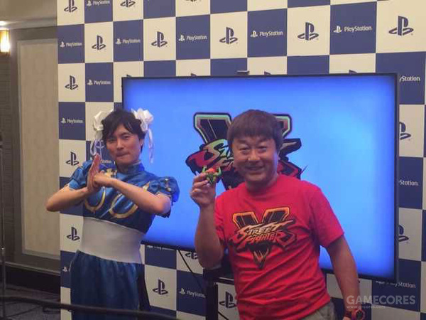 ps4街霸5摇杆_街霸5摇杆不管用_街霸4下载版本的能用摇杆么