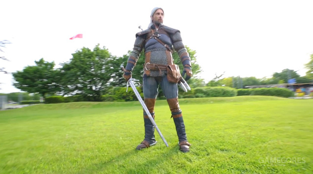 杰洛特cos全身像